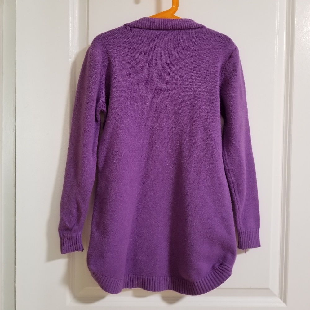 Sweater - Picture 4 of 4